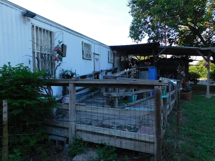 Riverside Terrace Manufactured Home Community Picture 4