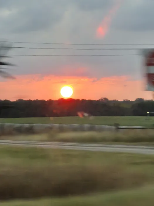 Twin Oaks RV Park Picture 9