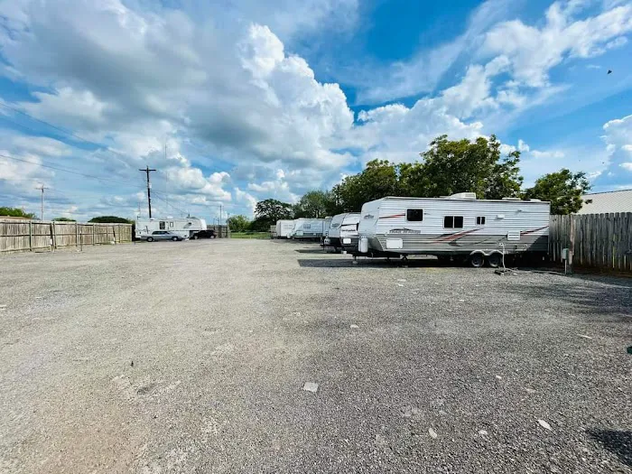 Bluewind RV Park Picture 2