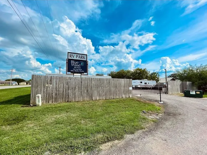 Bluewind RV Park Picture 3