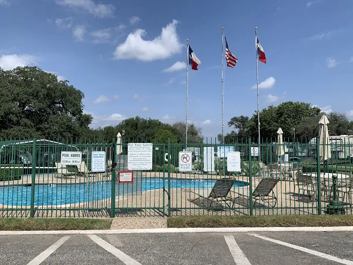 Greentree Village Mobile Home & RV Community Picture 2