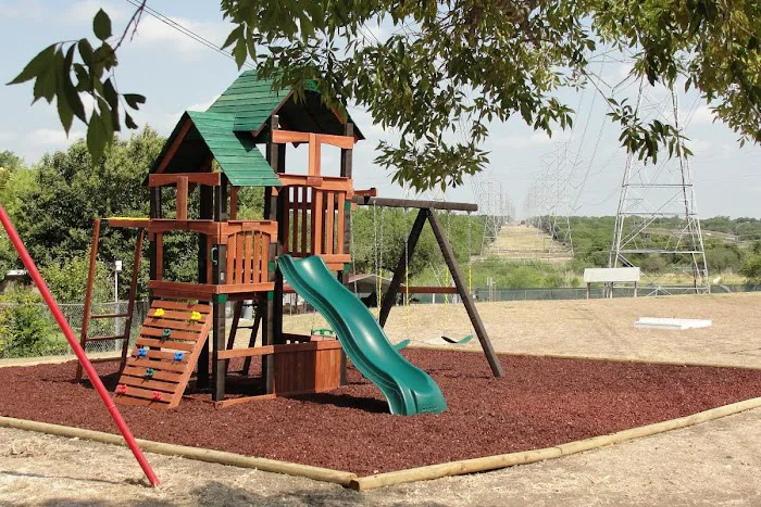 Greentree Village Mobile Home & RV Community Picture 4