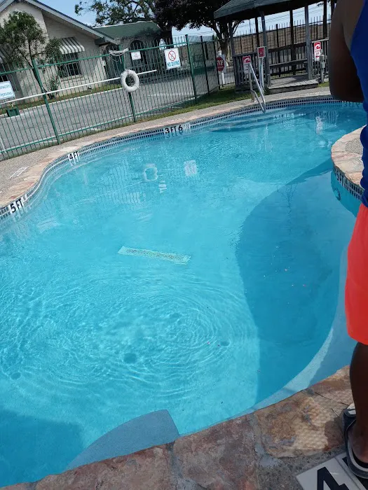 Greentree Village Mobile Home & RV Community Picture 10