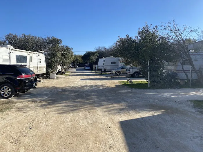 Toepperwein City View RV Park Picture 9