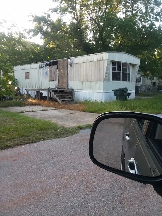 Hilltop Mobile Home Park Picture 9