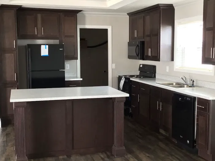 Pecan Village Mobile Home Park Picture 9