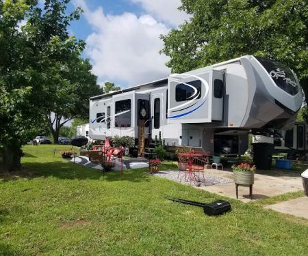 Eagle Pass Campground