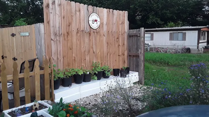 Shamrock Mobile Home Community Picture 3