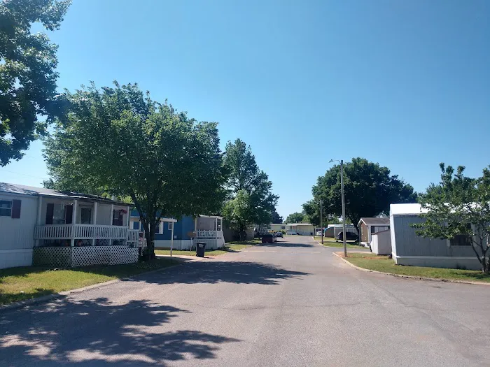 Shawnee Village Mobile Home Park Picture 10