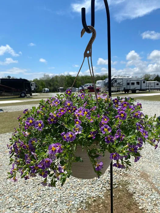 Happy Acres RV Park & Campground Picture 6