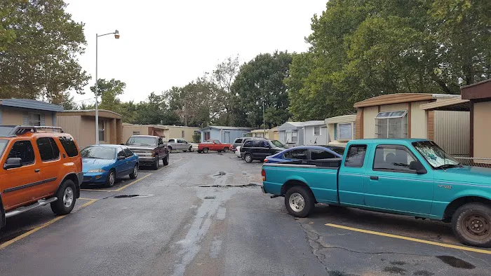 Alpine Mobile Homes Park Picture 3