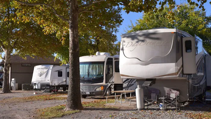 Council Road RV Park Picture 3