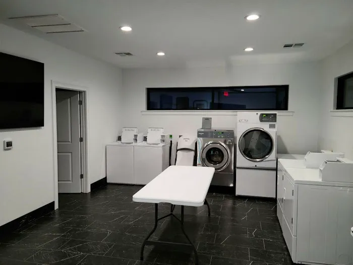 Finish Line RV Park Picture 2