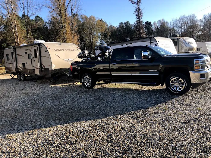 Golden's Riverside RV Park Picture 7