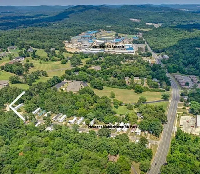 Pleasant Mobile Home and RV Park Picture 3