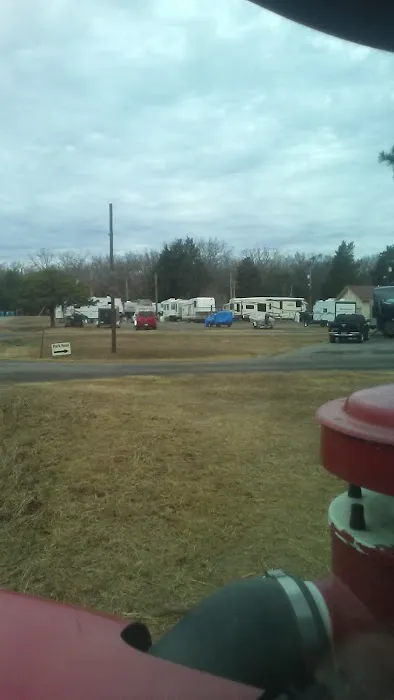 William O. Darby RV Park & Covered RV Storage Picture 8