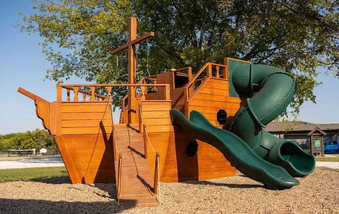 Fort Smith Riverfront RV Resort Picture 9