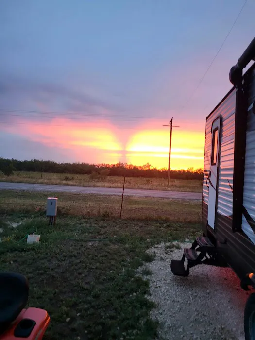 Rustic rv park Picture 5