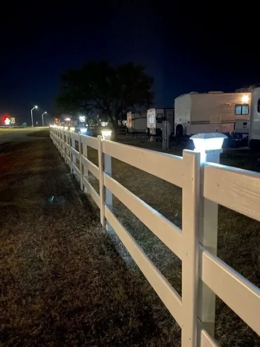 Lone Star RV Park Picture 1