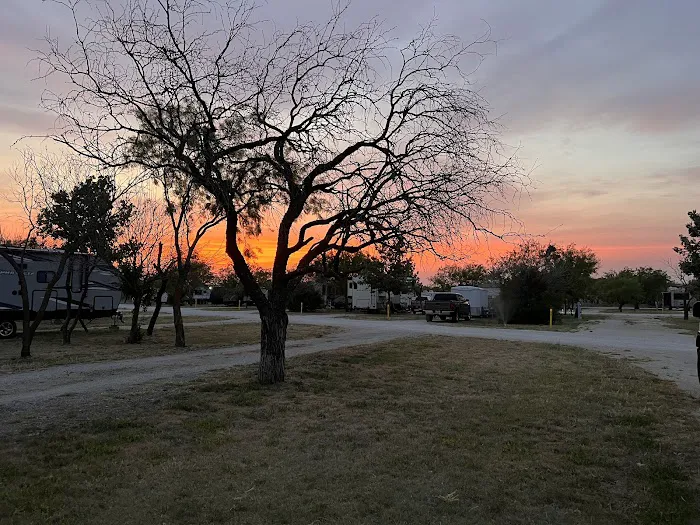 Buck Creek RV Park Picture 3