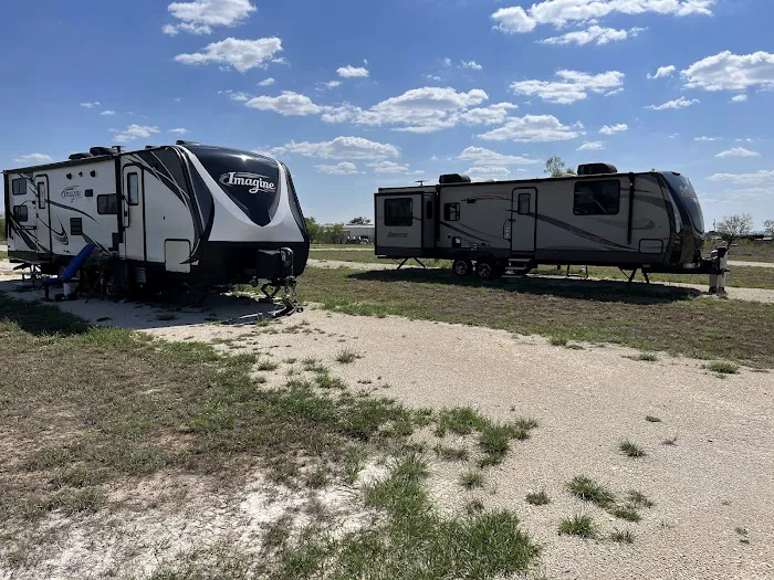 Buck Creek RV Park Picture 5