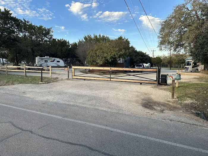 Green Acres RV Park Picture 2