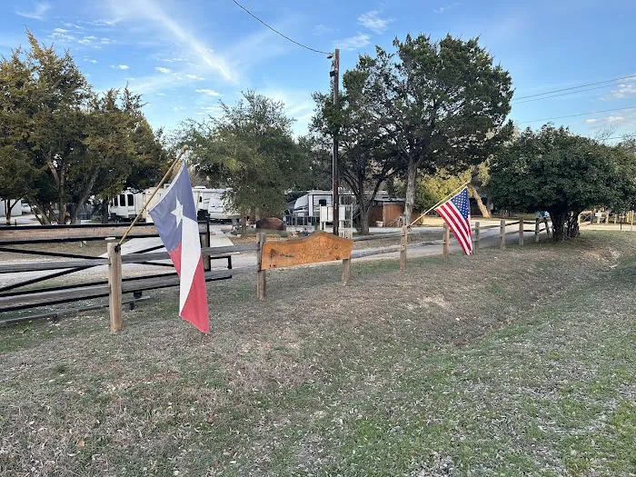 Green Acres RV Park Picture 5