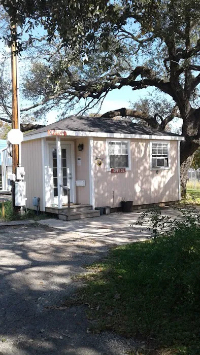 Green Acres RV Park Picture 9