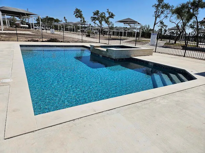 Ledgestone RV Resort Picture 1