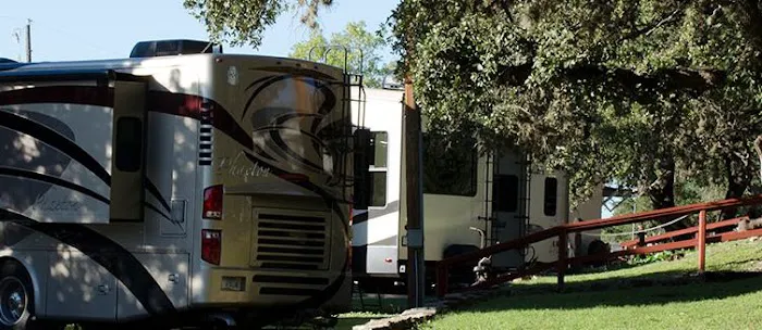 Lake Pointe RV & Condo Resort Picture 10