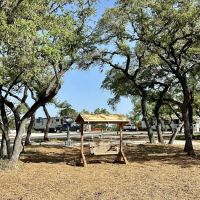 Pierced Oak RV Park ico