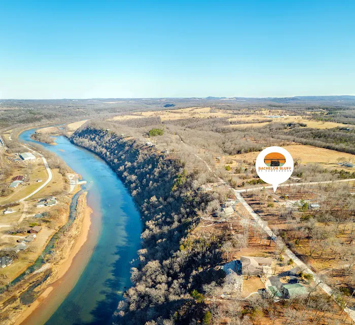 Bachelor Bluff Picture 3