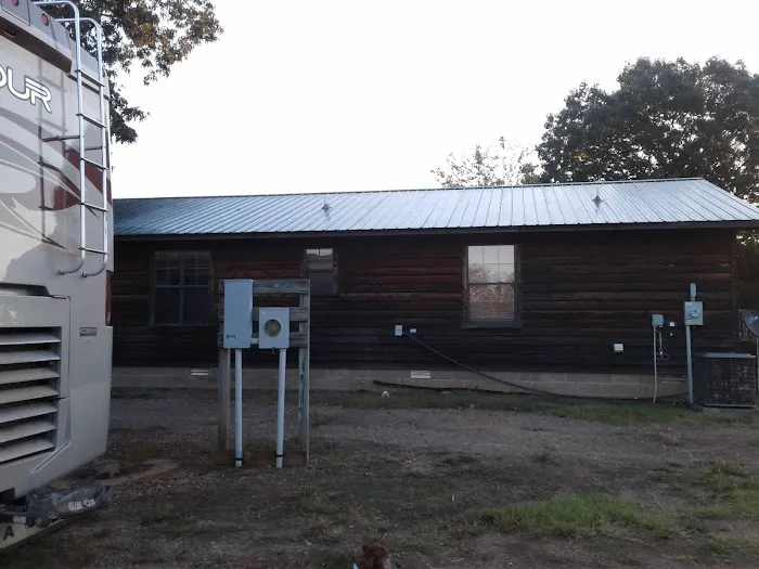 Chateau Aux Arc RV Park Picture 6