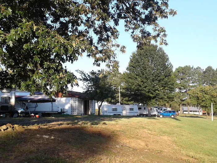 Chateau Aux Arc RV Park Picture 5