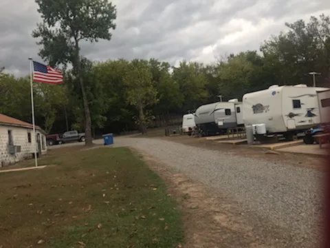Pop's RV Park Picture 2