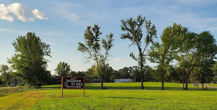 Dan's Riverview RV Park Picture 3