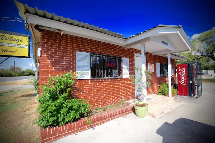 Lakeside Village MHC Picture 2