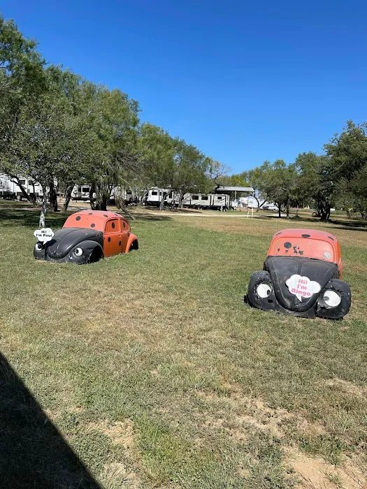 A Country Breeze RV Park Picture 2