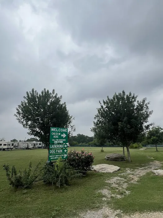 Patriot RV Park - San Antonio SW Picture 6