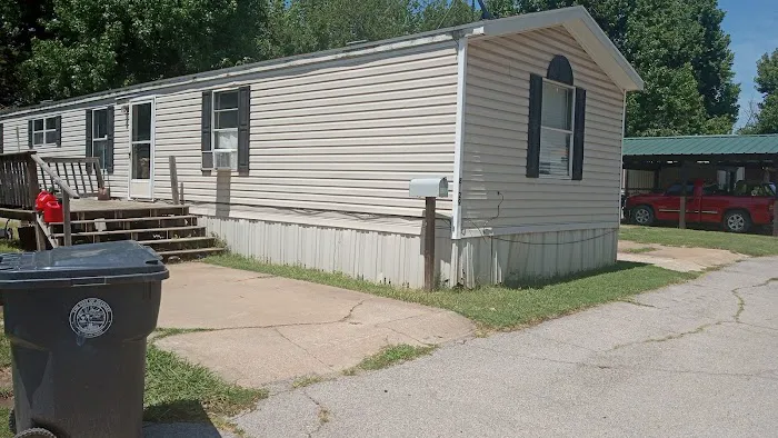 Council Road Mobile Home Park Picture 7