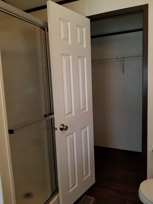 Stonebrook Village Mobile Home Park Picture 10