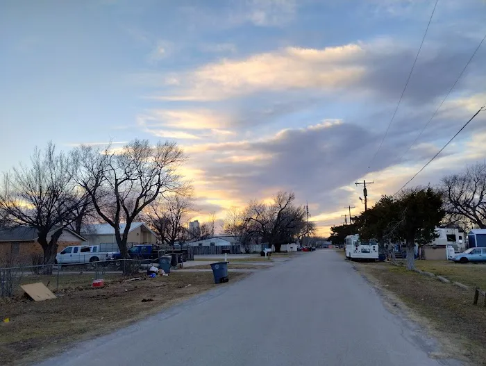 Plaza RV and Trailer Park Picture 1