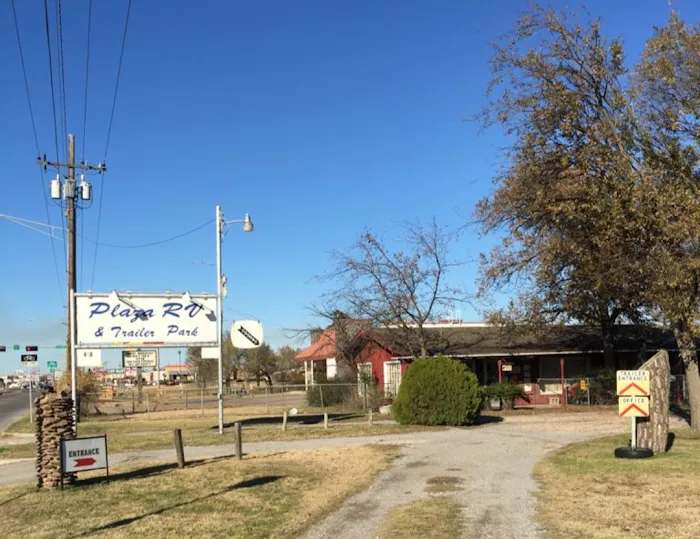Plaza RV and Trailer Park Picture 9