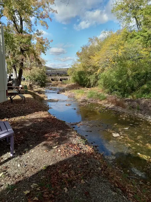 J & J RV Park & Storage Picture 2