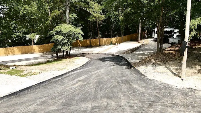 Hot Springs Campground & RV Park Picture 4