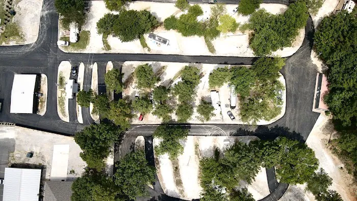 Hot Springs Campground & RV Park Picture 5