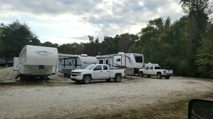 Pinewood Properties & Rv Park Picture 5