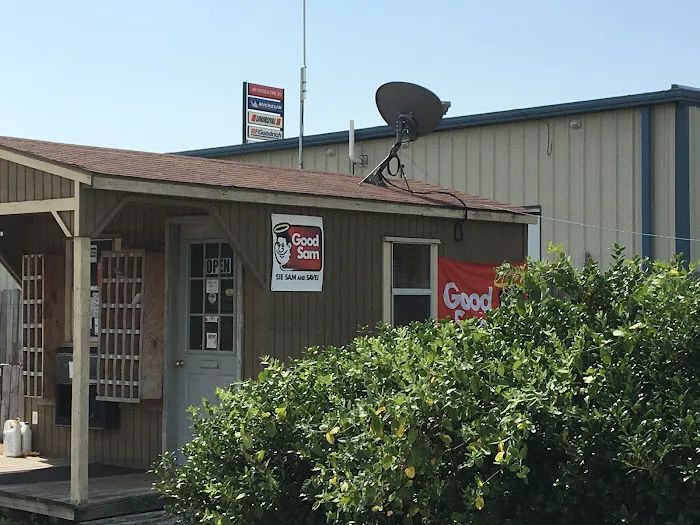 Overland RV Park Picture 8