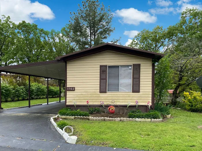 Flat Rock Village Retirement Picture 9