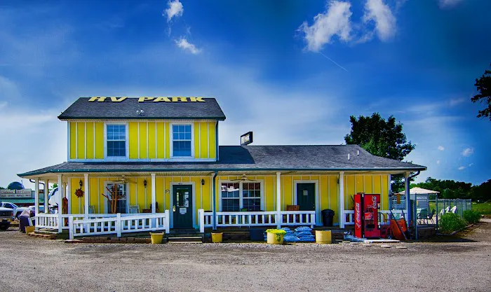Crabtree RV Park Picture 3